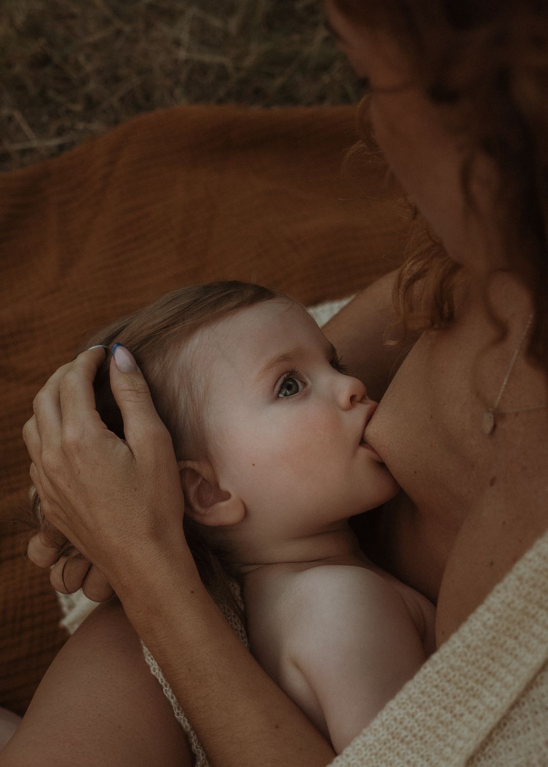 Rach-breast-feeding-photographer-wirral5