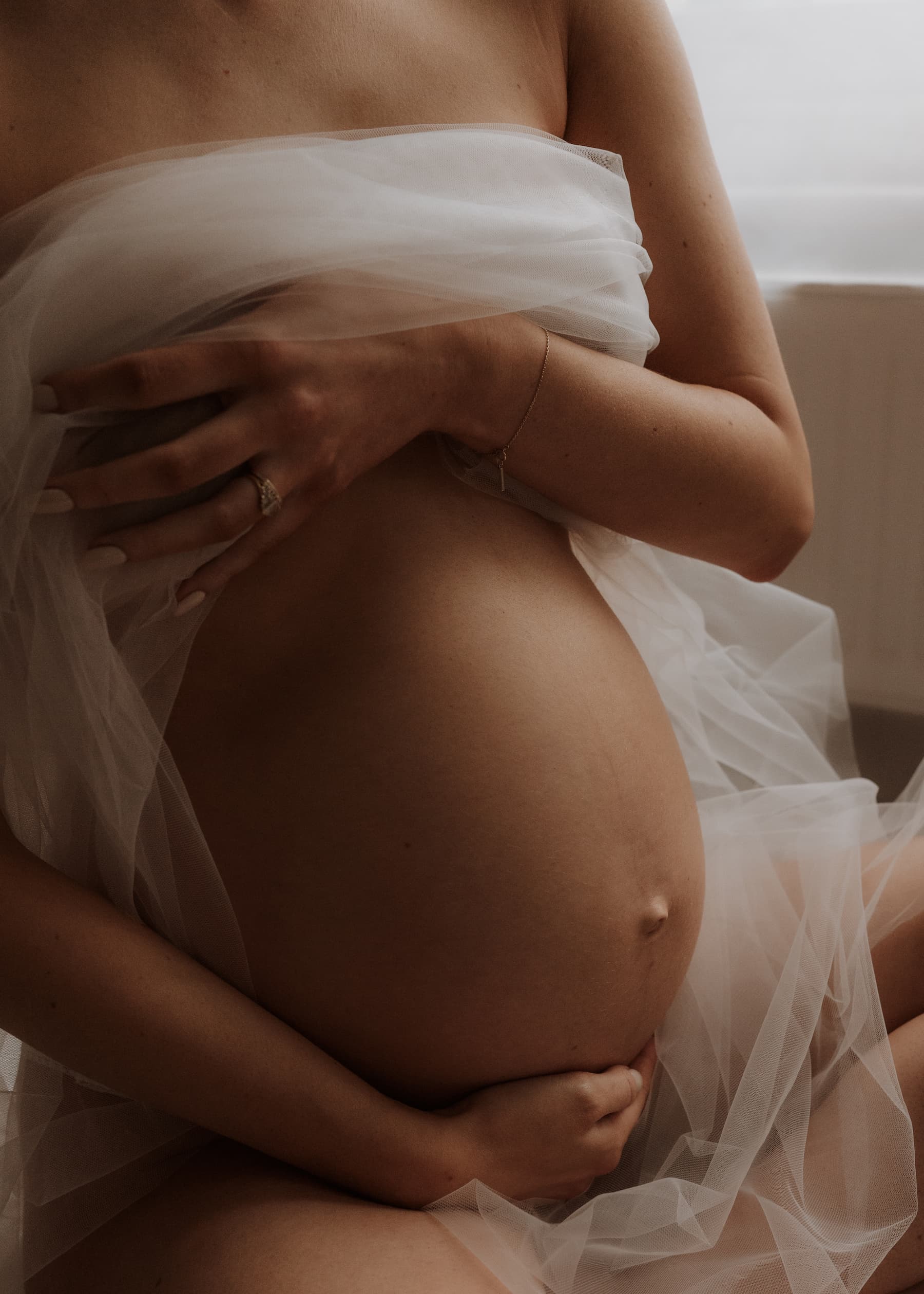 wirral-pregnant-lady-photographer